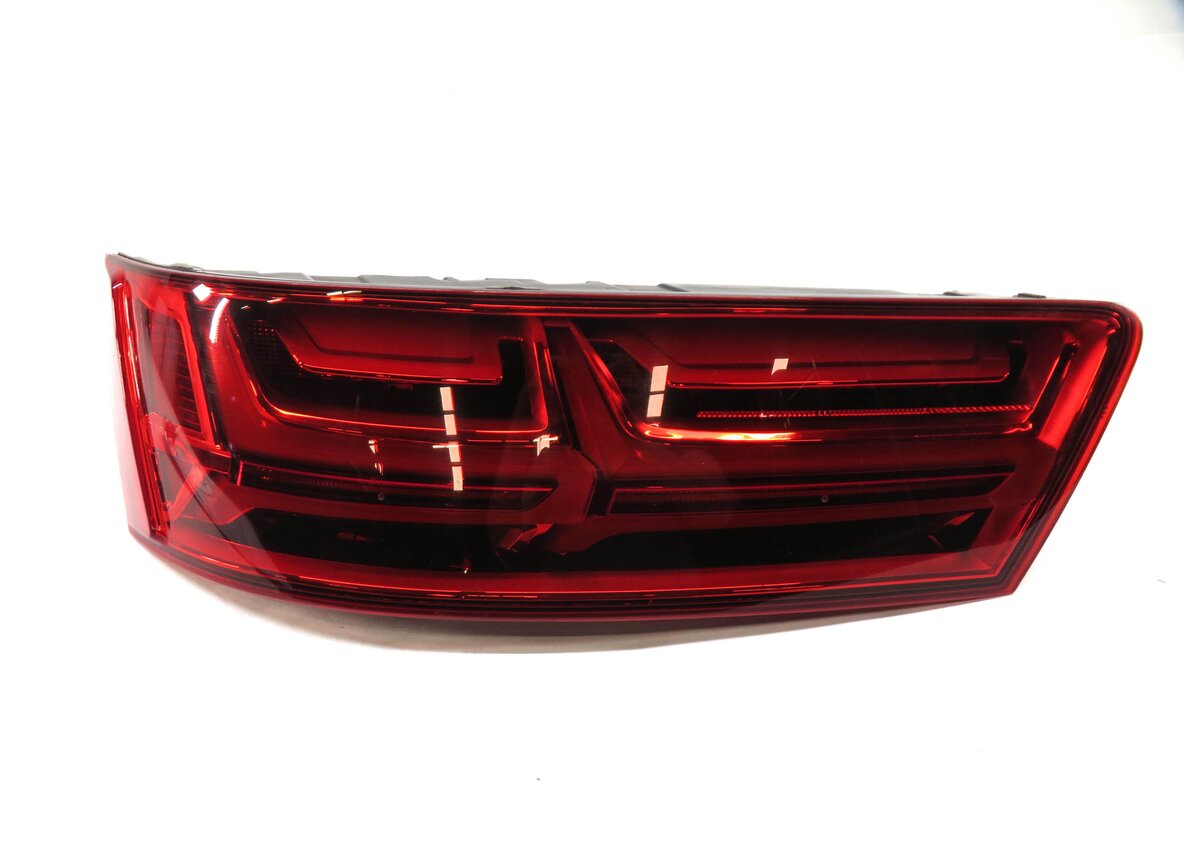 Thumbnail 3: 17-19 AUDI Q7 4M REAR LEFT DRIVER INNER TRUNK TAILLIGHT BRAKE LIGHT LAMP (LED)