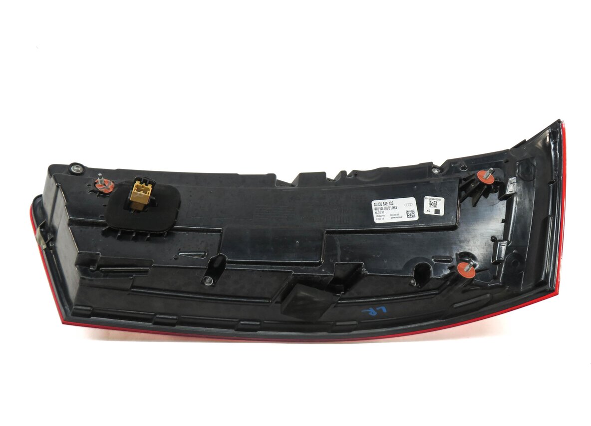 Thumbnail 5: 17-19 AUDI Q7 4M REAR LEFT DRIVER INNER TRUNK TAILLIGHT BRAKE LIGHT LAMP (LED)
