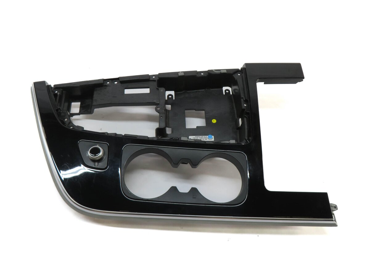 Thumbnail 3: 2017 AUDI Q7 (4M) FRONT CENTER CONSOLE TRIM PANEL w/ VOLUME SKIP KNOB (BLACK)