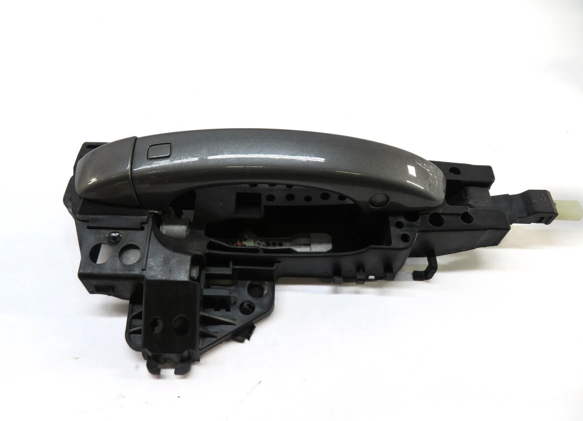 Thumbnail 3: 2017-2022 AUDI Q7 (4M) RIGHT FRONT PASSENGER KEYLESS DOOR HANDLE (GRAPHITE GRAY)