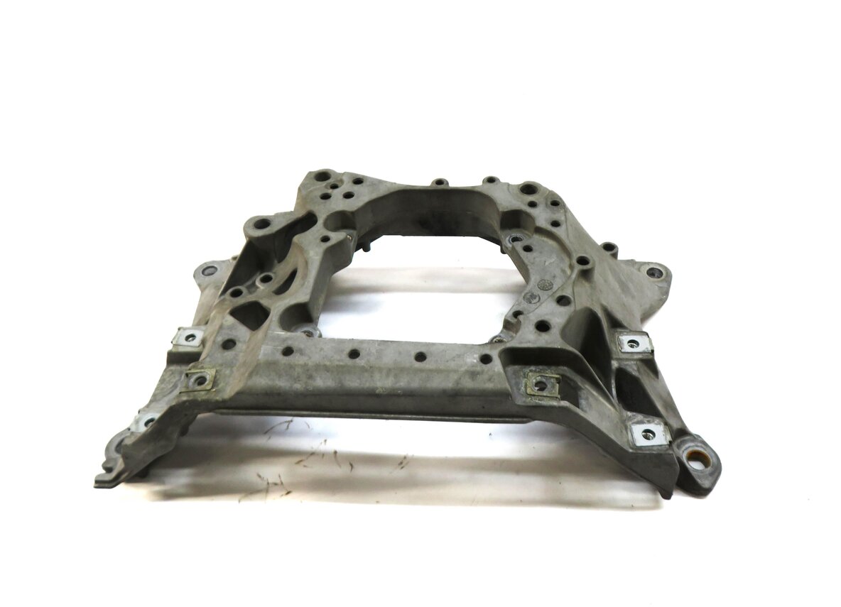 Thumbnail 2: 2017 AUDI Q7 (4M) 3.0L SUPER CREC AUTO TRANSMISSION CROSSMEMBER MOUNT BRACKET
