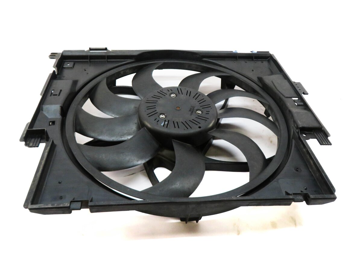 Thumbnail 2: 2012-2016 BMW 228i 235i 328i 335i 428i 435i (F22 F30 F31 F32) 600w COOLING FAN