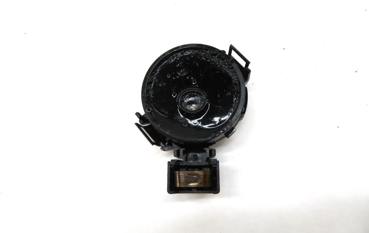 Thumbnail 2: 2011 BMW 535i (F10) SUN LIGHT RAIN SOLOR SENSOR (WINDSHIELD MOUNTED) 61359234087