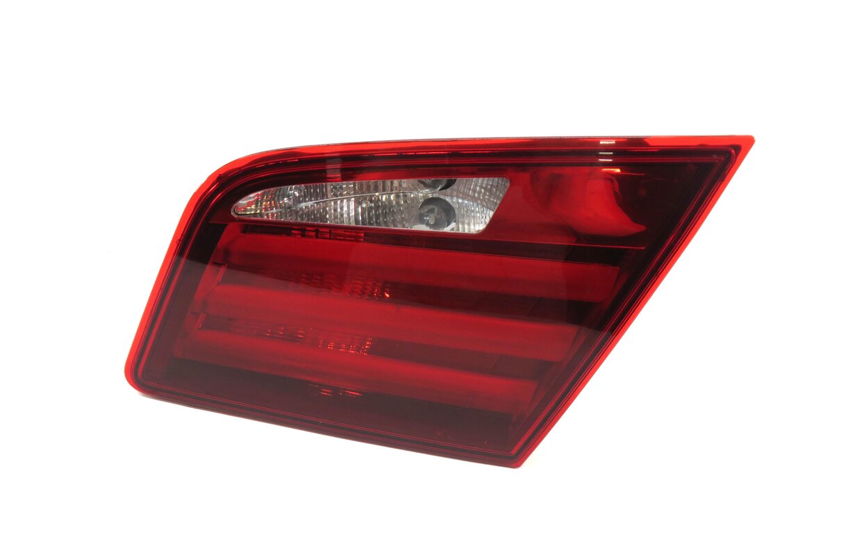 2011-2013 BMW 528i 535i 550i M5 (F10) RIGHT REAR TRUNK TAILLIGHT LIGHT LAMP