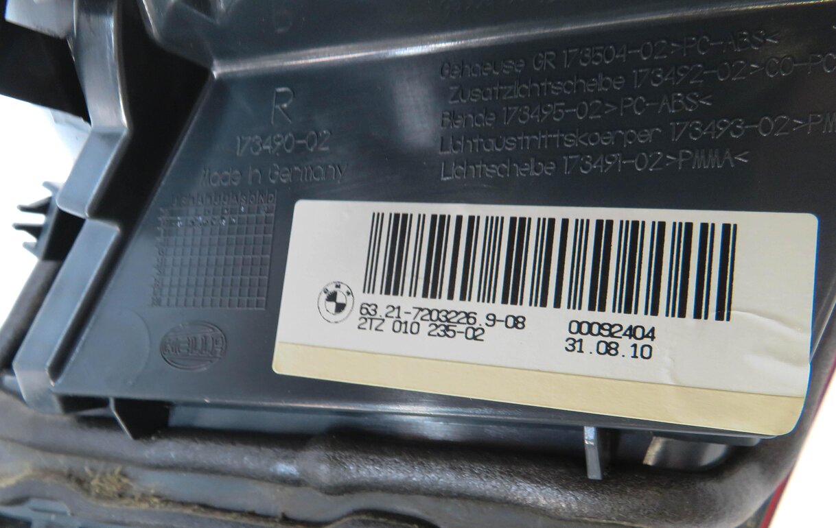 Thumbnail 6: 2011-2013 BMW 528i 535i 550i M5 (F10) RIGHT REAR TRUNK TAILLIGHT LIGHT LAMP