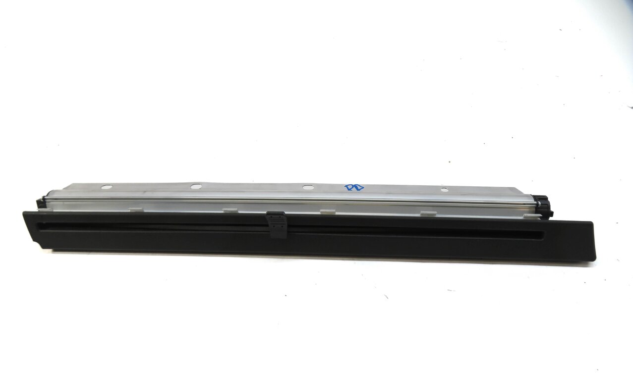Thumbnail 2: 2011-2016 BMW 528i 535i 550i M5 (F10) RIGHT REAR DOOR WINDOW PRIVACY SUN SHADE
