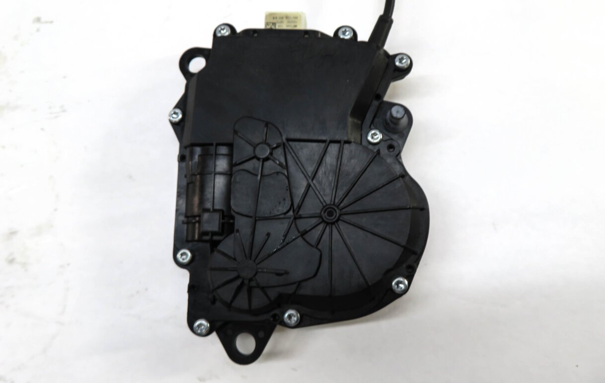 Thumbnail 4: 2011 BMW 535i (F10) TRUNK SOFT CLOSE ACTUATOR MOTOR 51244447850
