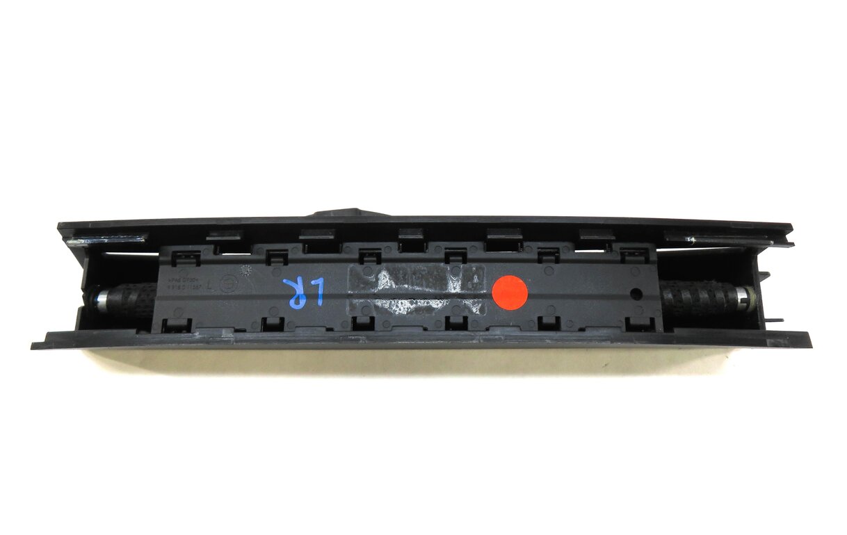 Thumbnail 3: 11-16 BMW 528i 535i 550i M5 ///M (F10) LEFT REAR DOOR VENT WINDOW PRIVACY SHADE