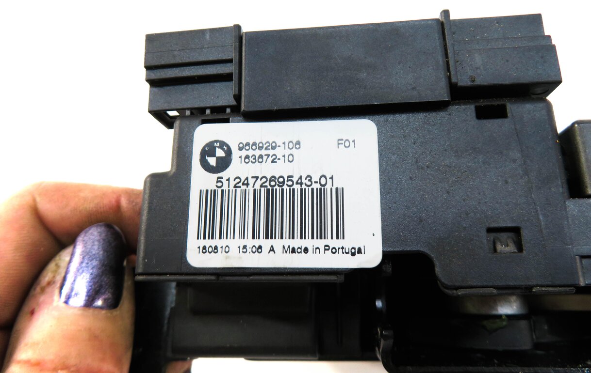 Thumbnail 6: 2011 BMW 535i (F10) REAR TRUNK LOCK LATCH ACTUATOR w/ CABLE 51247269543