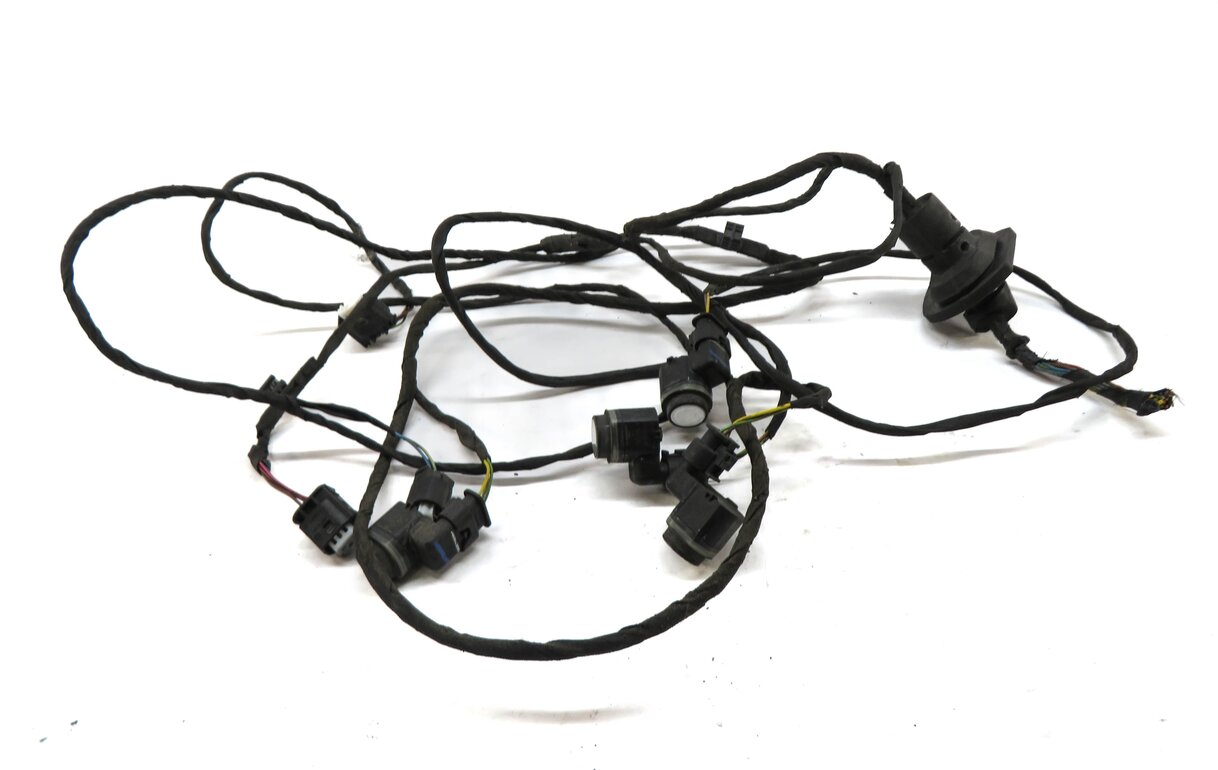Thumbnail 2: 2011 BMW 535i (F10) REAR PARK ASSIST PDC SENSOR SET/4 (SILVER) w/ WIRE HARNESS