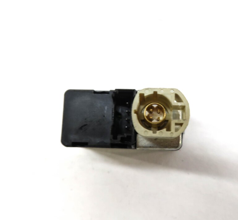 Thumbnail 3: 2011 BMW 535i (F10) RADIO STEREO AUXILIARY AUX IN JACK w/ USB INPUT OUTPUT PORT