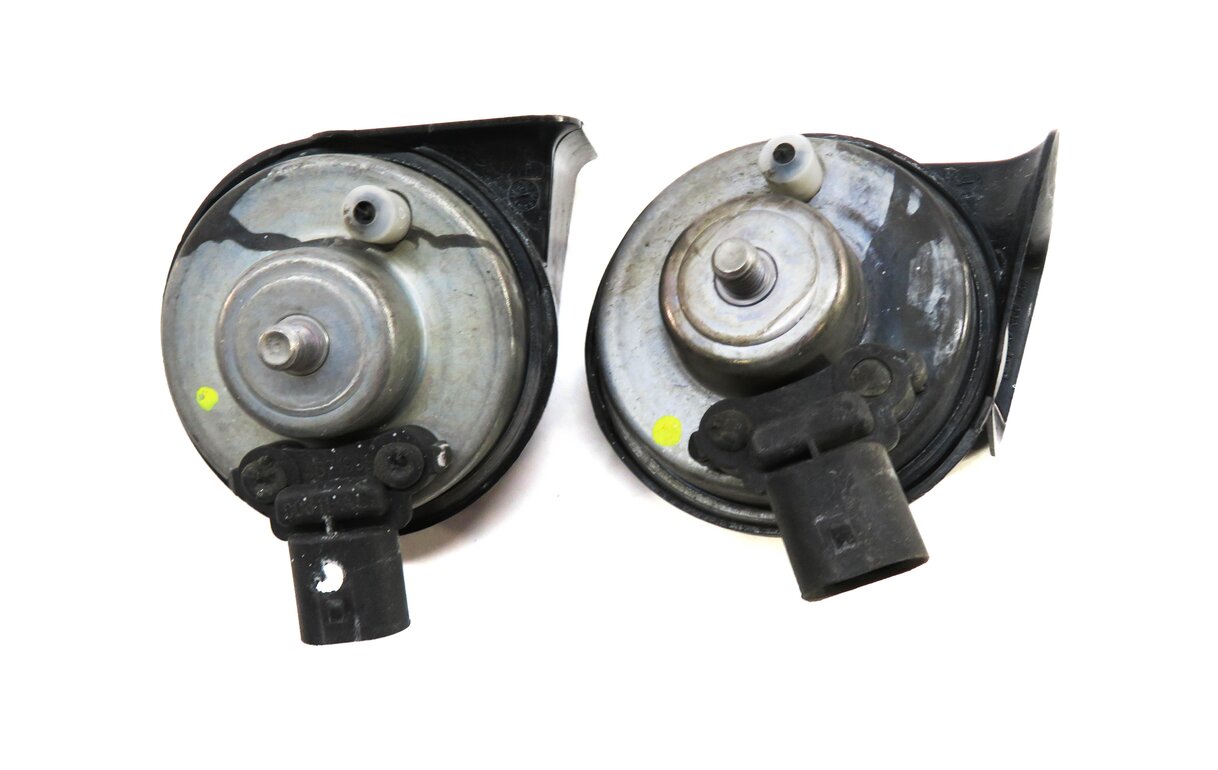Thumbnail 3: 2011-2016 BMW 528i 535i 535iGT 550i 550iGT M5 (F10 F07) HIGH & LOW TONE HORN SET