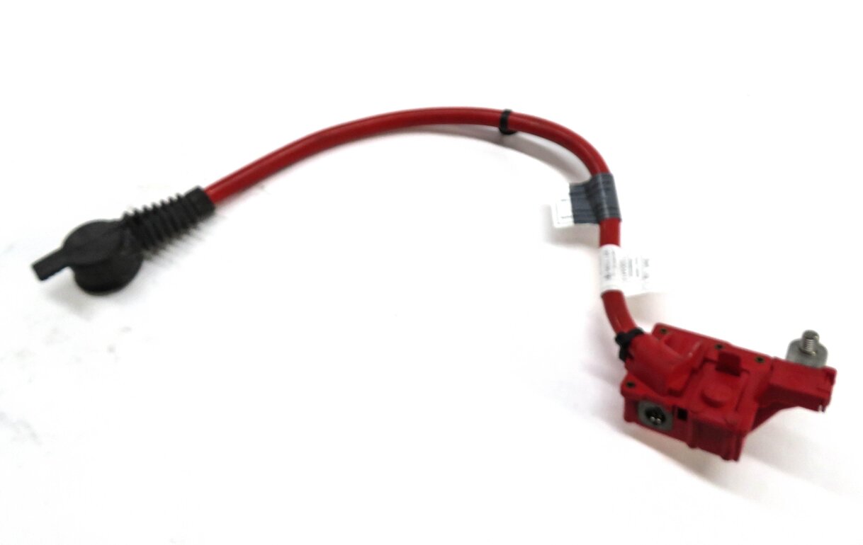 Thumbnail 3: 2011 BMW 535i (F10) POSITIVE BATTERLY CABLE w/ TERMINAL & SRS BLOWOUT FUSE