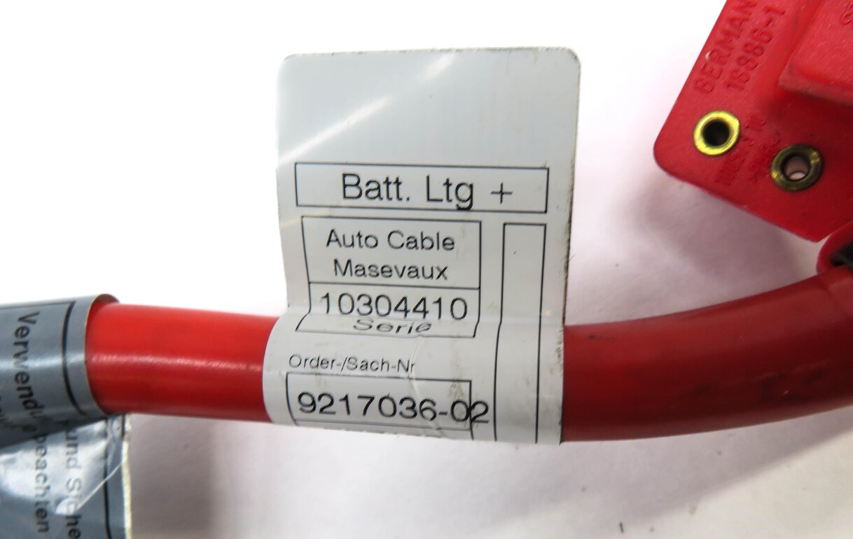 Thumbnail 5: 2011 BMW 535i (F10) POSITIVE BATTERLY CABLE w/ TERMINAL & SRS BLOWOUT FUSE