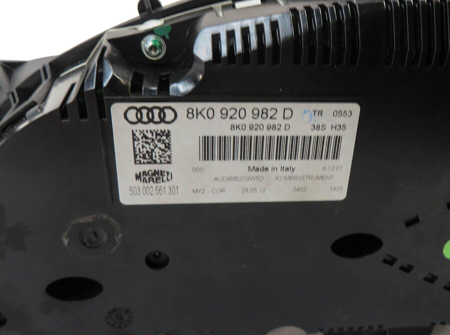 Thumbnail 11: 2013 AUDI A4 (B8 8K) 2.0L CPMA TURBO ENGINE ECM BCM IMMOBILIZER MODULE KEY SET