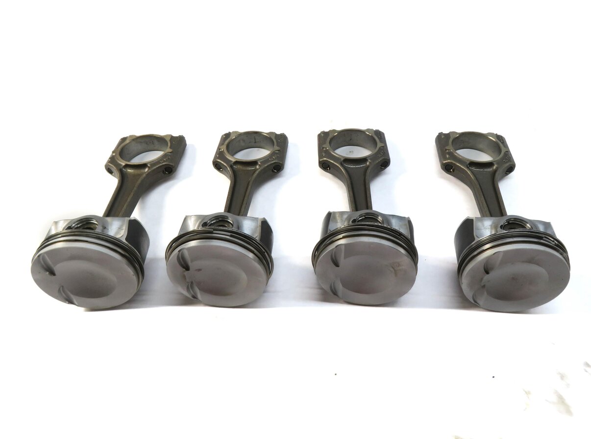 Thumbnail 3: 11-18 VW / AUDI - A3 A4 A5 A6 Q5 TT BEETLE JETTA TIGUAN - 2.0L TURBO PISTON SET