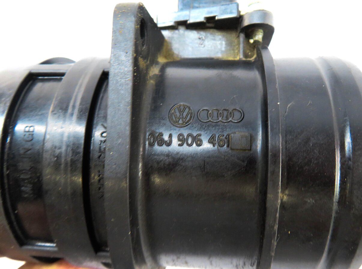 Thumbnail 4: 13-17 AUDI A4 A5 A6 Q3 Q5 (B8 8K 8T C7 8U 8R) 2.0L TURBO MASS AIR FLOW SENSOR
