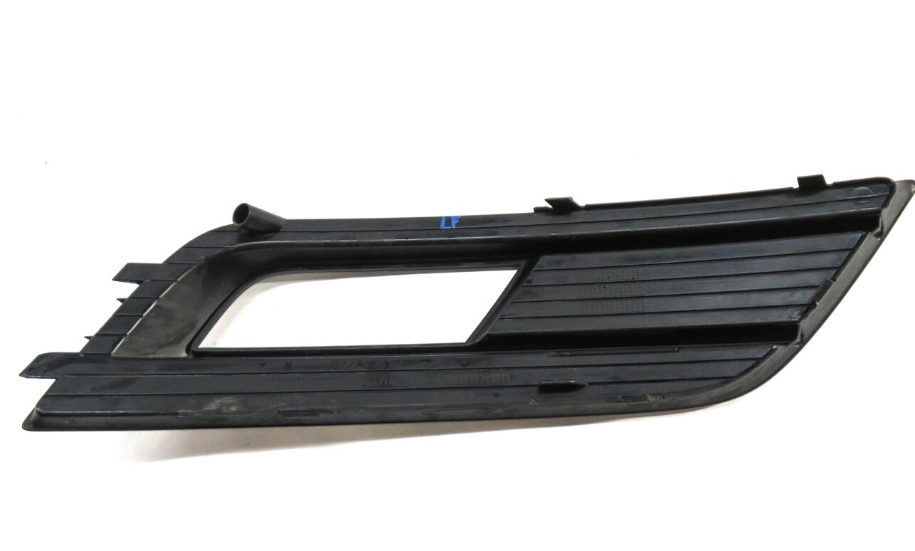 Thumbnail 4: 2013-2016 AUDI A4 (B8 8K) LEFT FRONT DRIVER FOGLIGHT GRILLE TRIM (BLACK)
