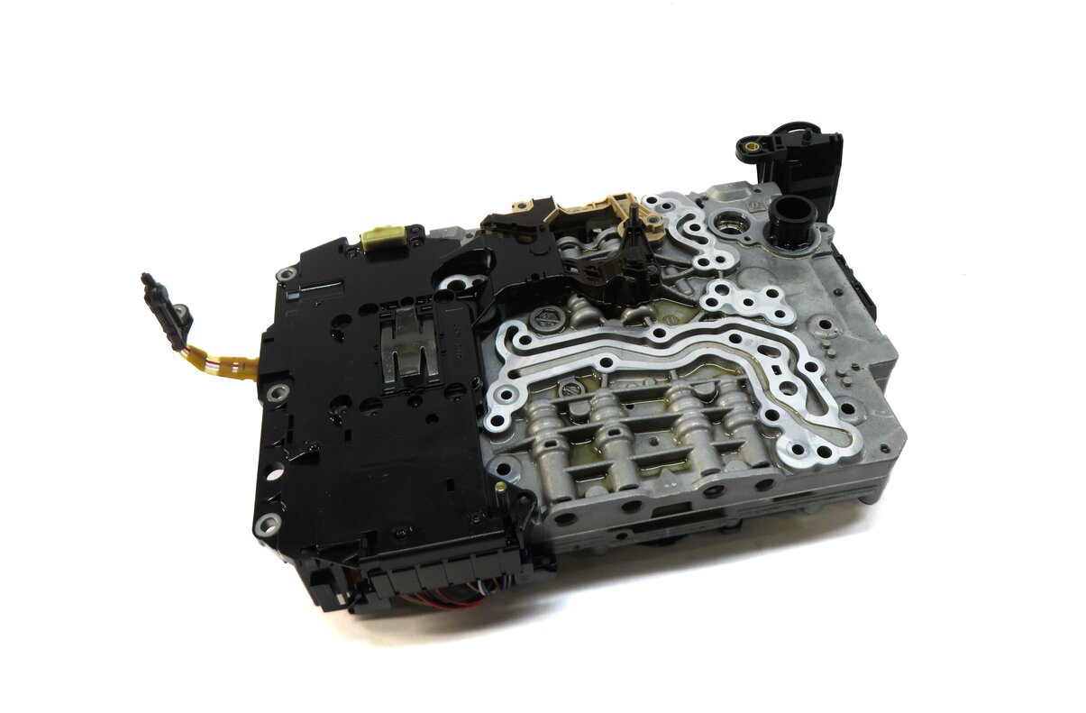 2013-2017 AUDI A4 A5 (B8 8K 8T) QUATTRO - 2.0L 8 SPEED TRANSMISSION VALVE BODY