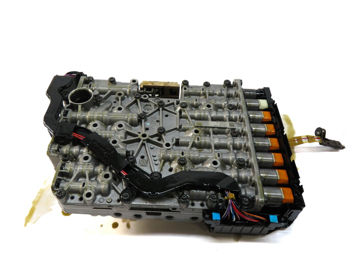 Thumbnail 4: 2013-2017 AUDI A4 A5 (B8 8K 8T) QUATTRO - 2.0L 8 SPEED TRANSMISSION VALVE BODY