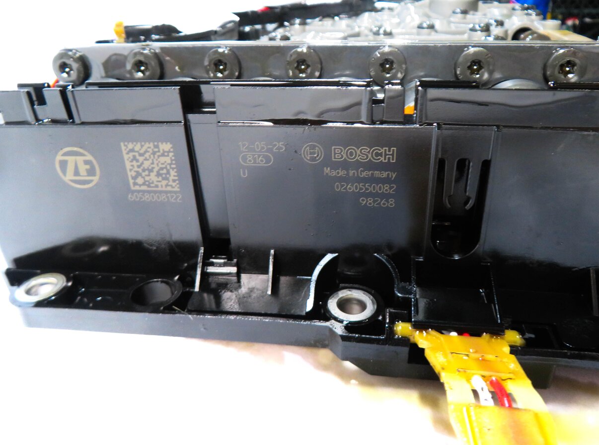 Thumbnail 6: 2013-2017 AUDI A4 A5 (B8 8K 8T) QUATTRO - 2.0L 8 SPEED TRANSMISSION VALVE BODY