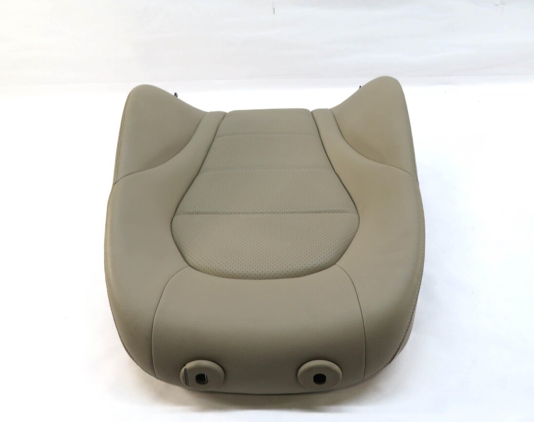 Thumbnail 3: 15-17 MERCEDES C-CLASS (W205) PASSENGER UPPER TOP HEATED SEAT CUSHION (BEIGE)