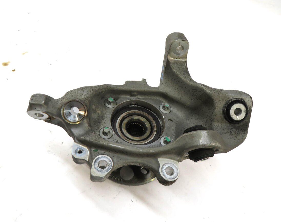 Thumbnail 3: 2015-2021 MERCEDES C300 C350 C400 (W205) SEDAN - LEFT REAR SPINDLE KNUCKLE HUB