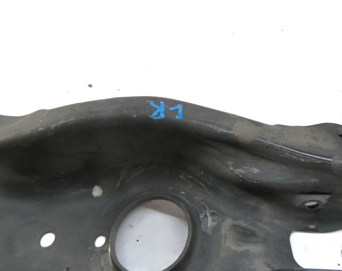 Thumbnail 5: 2015 MERCEDES C300 (W205) AWD LEFT DRIVER REAR CONTROL ARM SET