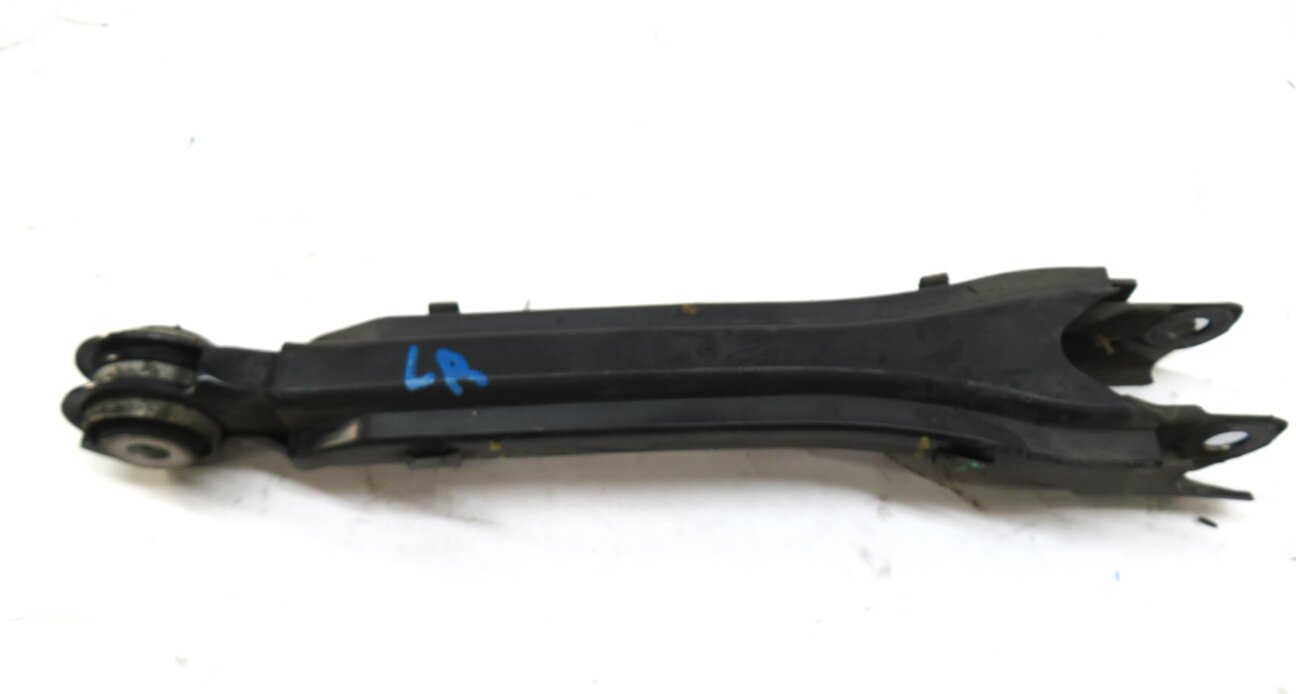 Thumbnail 6: 2015 MERCEDES C300 (W205) AWD LEFT DRIVER REAR CONTROL ARM SET