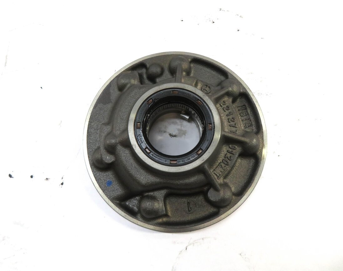 2015-2017 MERCEDES C300 (W205) AWD 722.9 A/T AUTOMATIC TRANSMISSION OIL PUMP