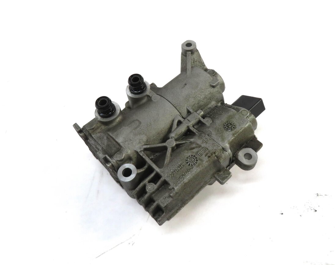 Thumbnail 2: 15-17 MERCEDES C300 (W205) AWD 722.9 AT TRANSMISSION AUXILIARY ELECTRIC OIL PUMP