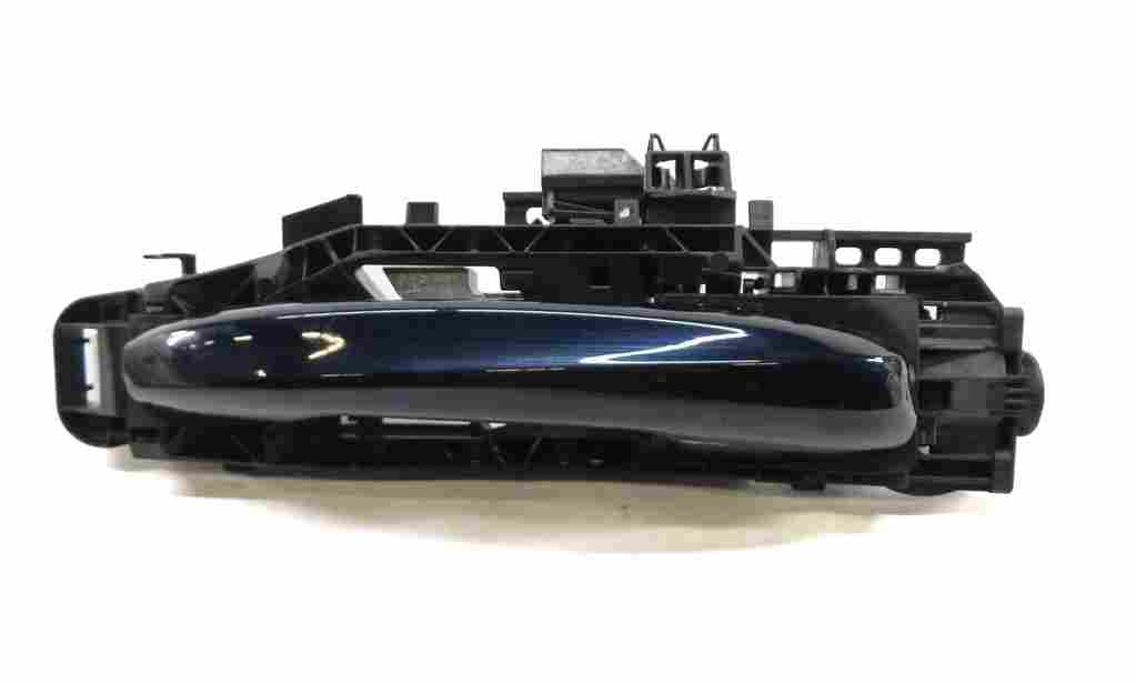 Thumbnail 2: 15-17 MERCEDES C-CLASS (W205) RIGHT PASSENGER FRONT / REAR DOOR HANDLE (BLUE)