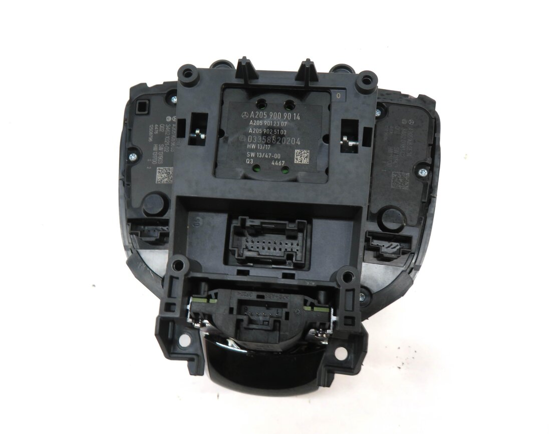 Thumbnail 4: 2015 MERCEDES C300 C400 C63 (W205) STEREO GPS TOUCH PAD COMMAND CONTROL SWITCH