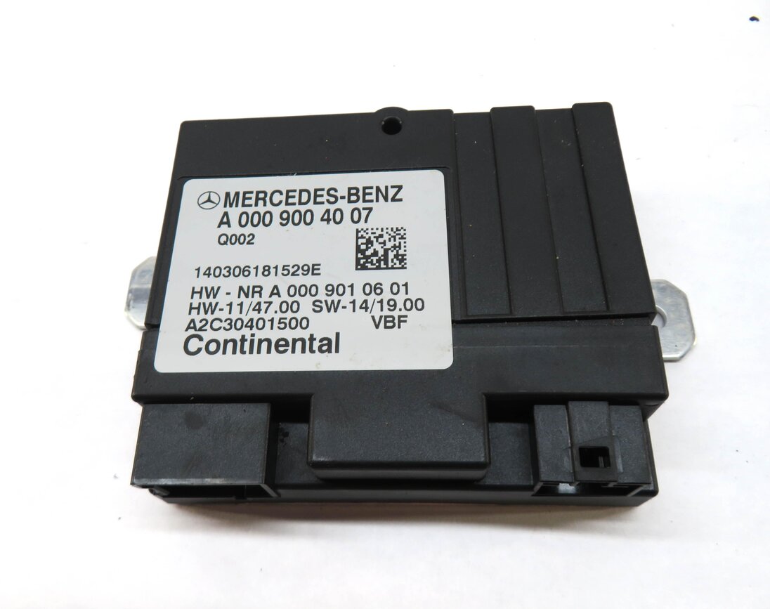 Thumbnail 2: 2014-2016 MERCEDES C S CLASS (W205 W217 W222) FUEL PUMP CONTROL MODULE