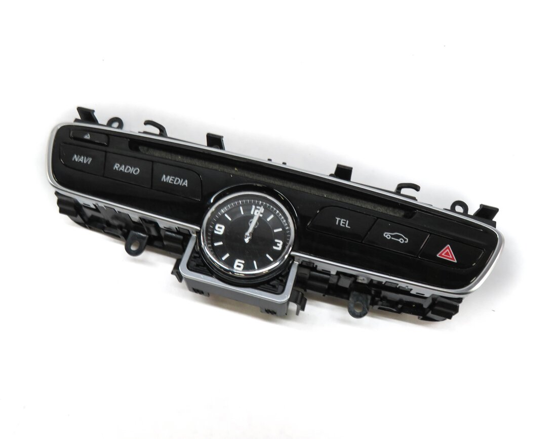 2015-2019 MERCEDES C GLC CLASS (W205 X253) RADIO STEREO MEDIA FACEPLATE w/ CLOCK