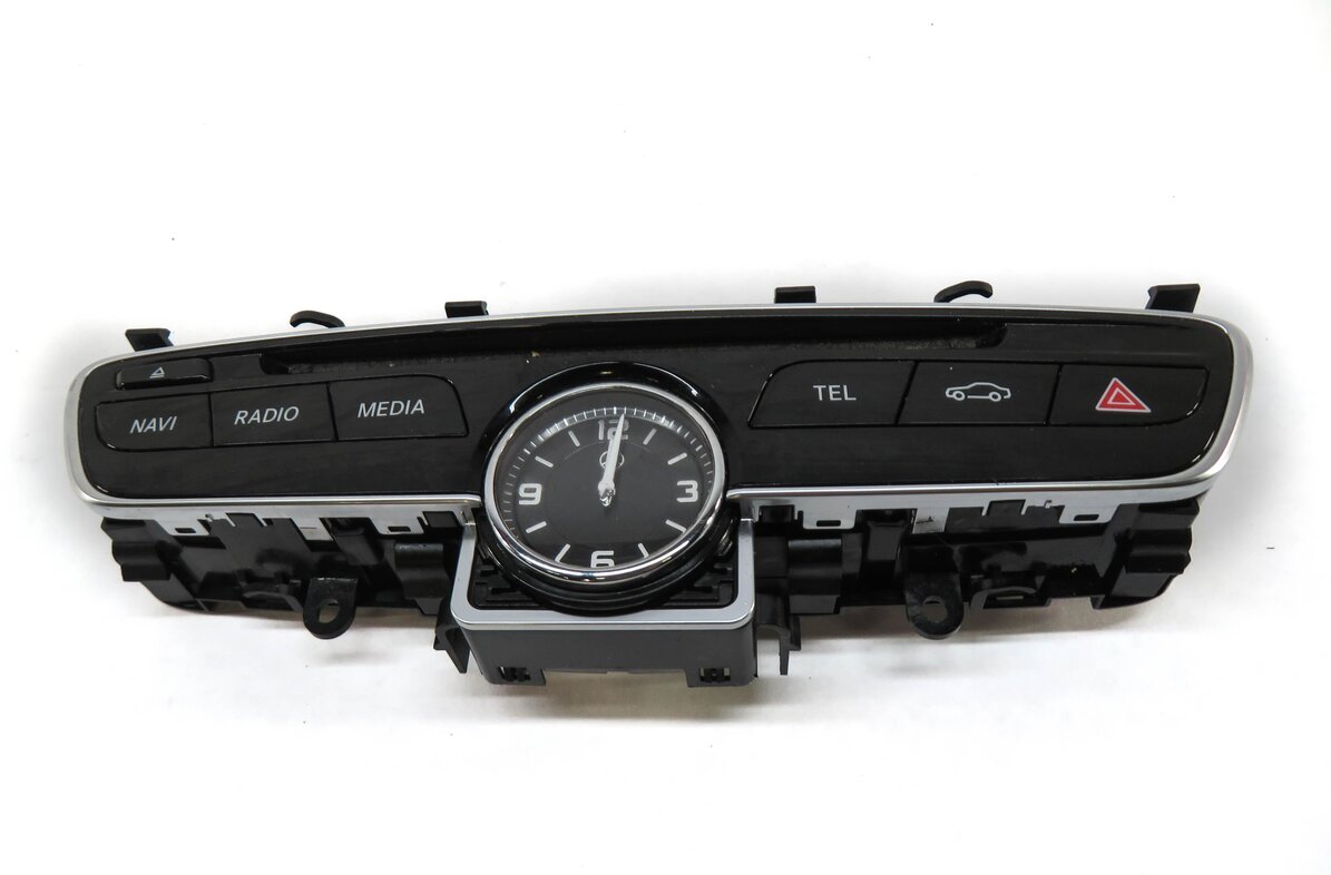 Thumbnail 2: 2015-2019 MERCEDES C GLC CLASS (W205 X253) RADIO STEREO MEDIA FACEPLATE w/ CLOCK