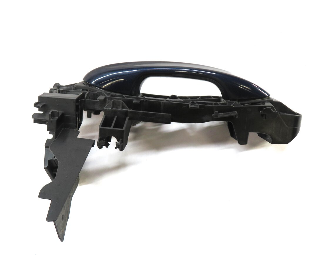 Thumbnail 3: 15-17 MERCEDES C-CLASS (W205) RIGHT PASSENGER FRONT / REAR DOOR HANDLE (BLUE)