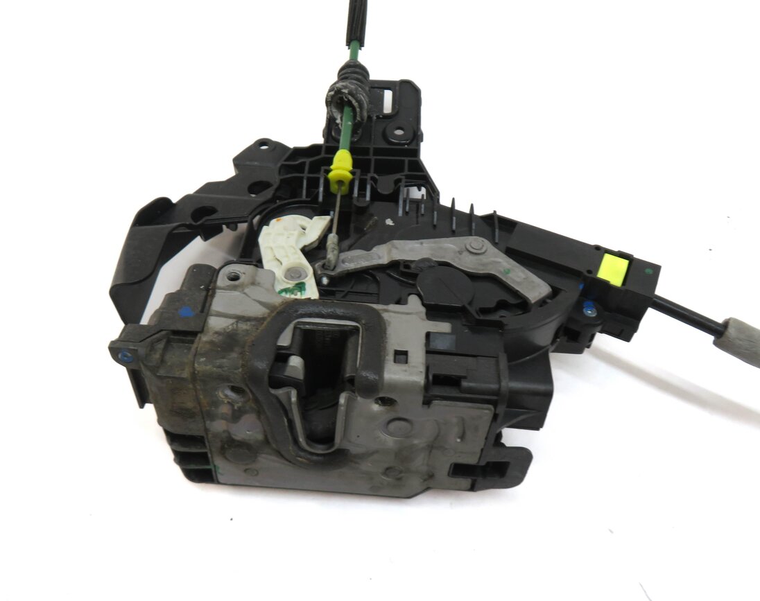 Thumbnail 3: 15-22 MERCEDES C E GLC GLE S CLASS (W205 W213 W167 W222 X253) DRIVER DOOR LATCH