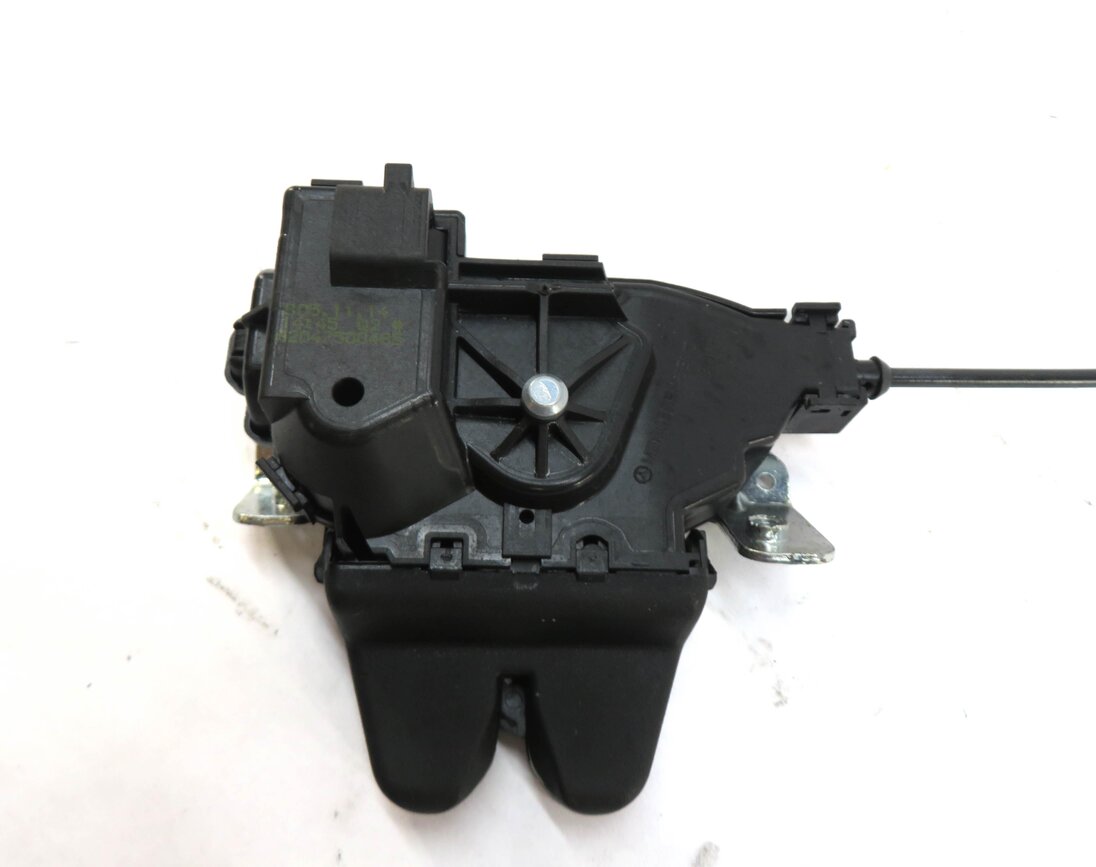 Thumbnail 4: 2015 MERCEDES C300 (W205) REAR TRUNK LOCK LATCH ACTUATOR