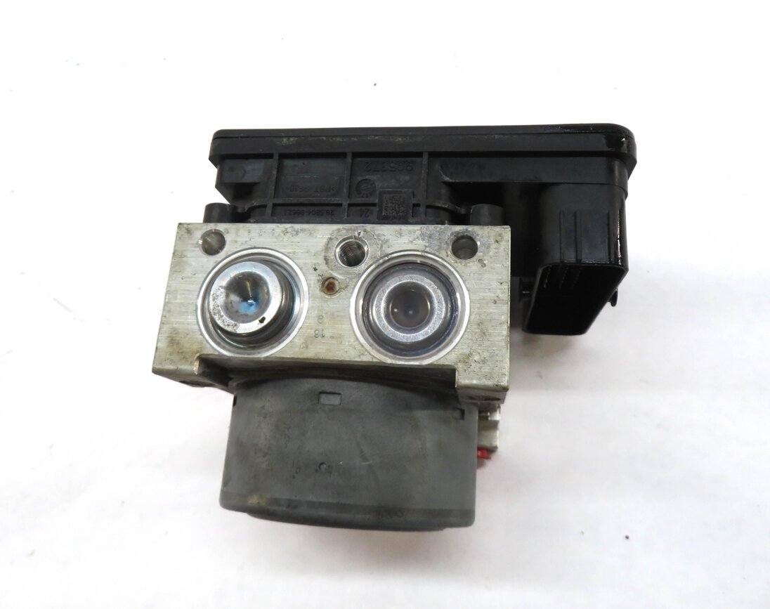 Thumbnail 3: 2015 MERCEDES C300 C400 (W205) ABS ESC BRAKE PUMP MODULE (w/o ADAPTIVE CRUISE)