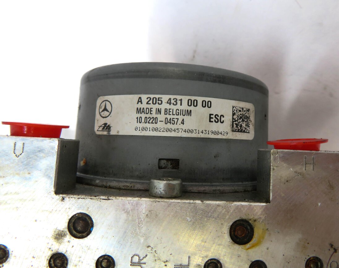 Thumbnail 5: 2015 MERCEDES C300 C400 (W205) ABS ESC BRAKE PUMP MODULE (w/o ADAPTIVE CRUISE)