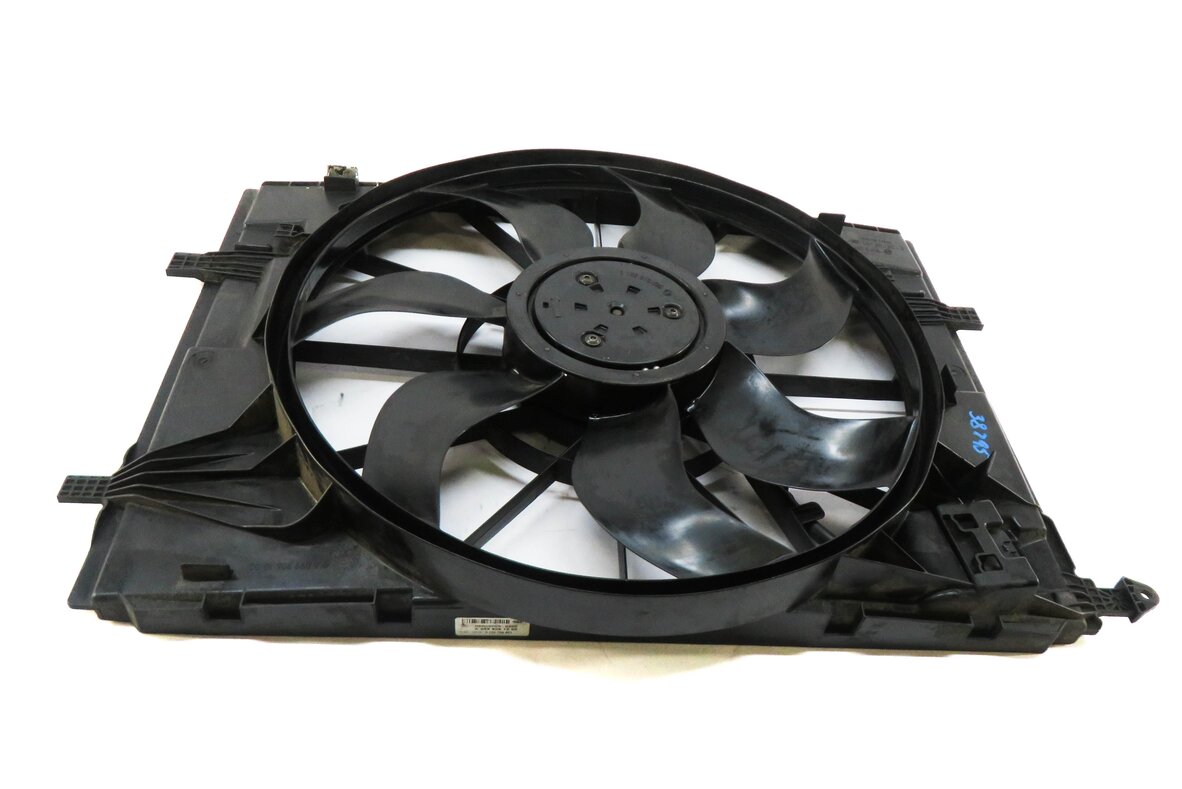 Thumbnail 3: 15-21 MERCEDES C300 C400 W205 ELECTRIC RADIATOR COOLING FAN MOTOR BLADE & SHROUD