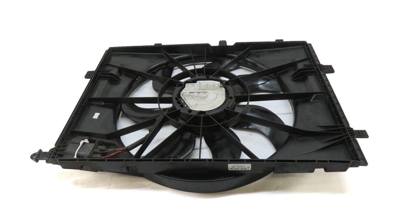 Thumbnail 5: 15-21 MERCEDES C300 C400 W205 ELECTRIC RADIATOR COOLING FAN MOTOR BLADE & SHROUD