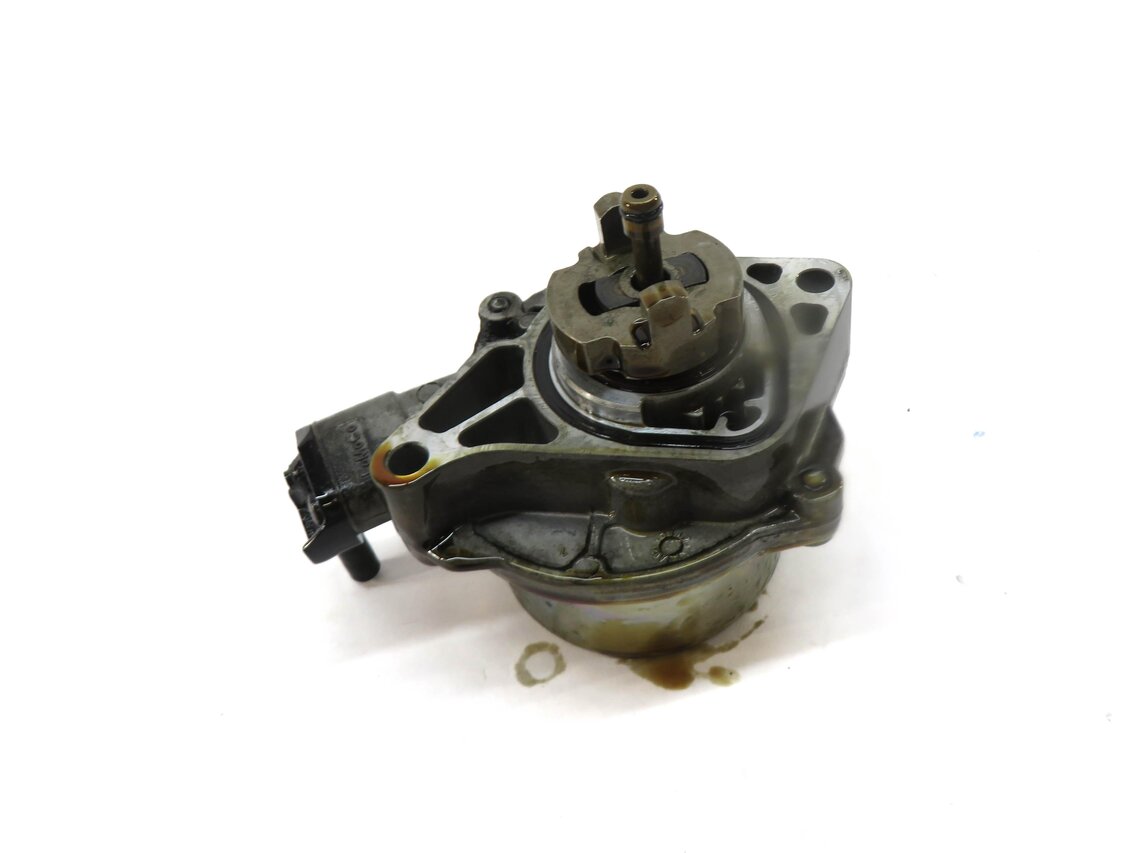 2010-2019 RANGE ROVER SPORT LR4 JAGUAR XE XF XK - 3.0L / 5.0L BRAKE VACUUM PUMP