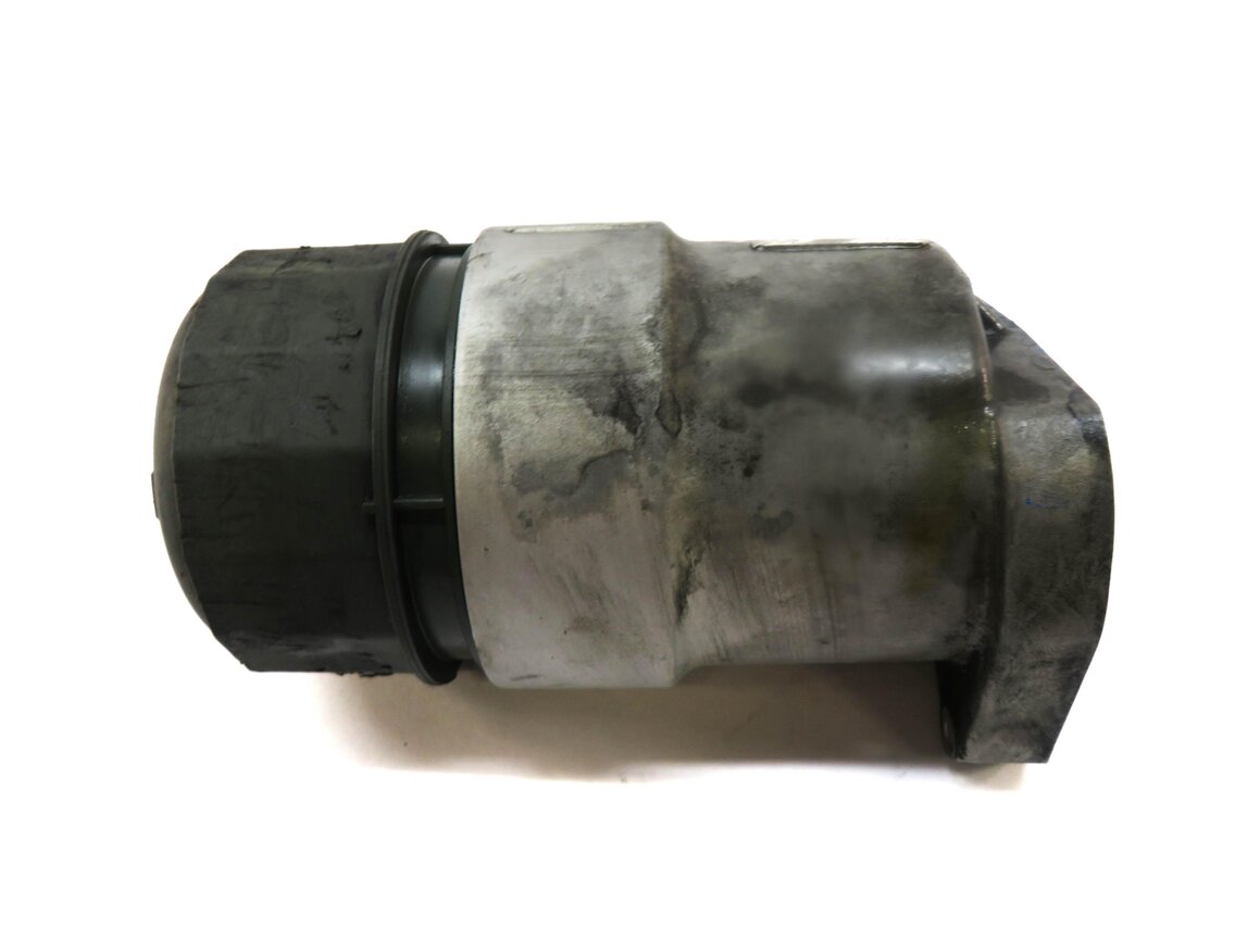 Thumbnail 3: 2012 RANGE ROVER SPORT (L320) SC 5.0L SUPER ENGINE OIL FILTER HOUSING w/ CAP