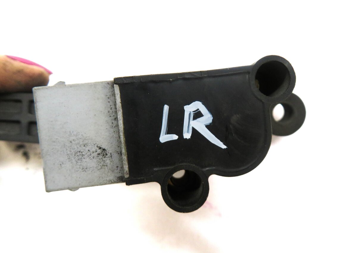 Thumbnail 5: 2012 RANGE ROVER SPORT L320 REAR LEFT SUSPENSION HEIGHT LEVEL SENSOR AH325B732AD