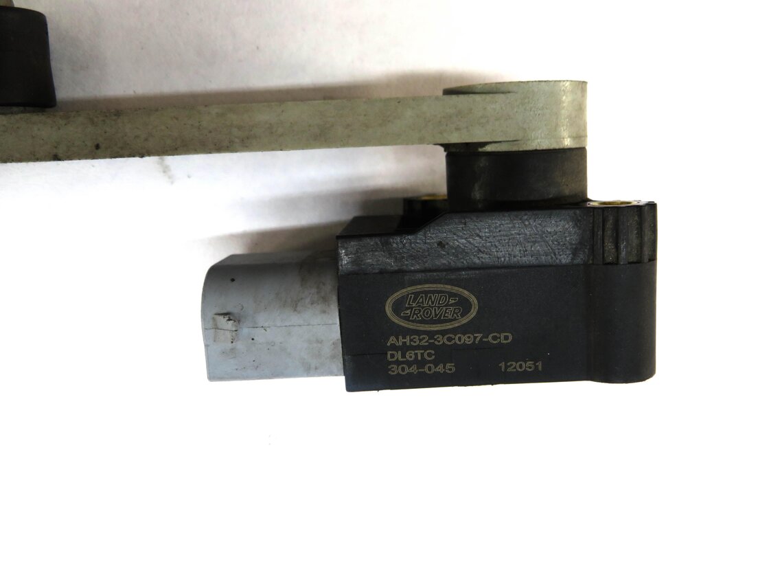 Thumbnail 4: 2012 RANGE ROVER SPORT (L320) FRONT LEFT SUSPENSION HEIGHT LEVEL SENSOR