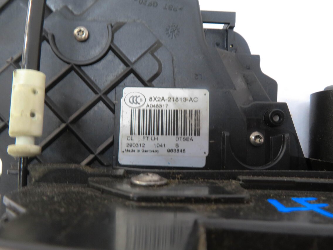 Thumbnail 4: 2010-2019 RANGE ROVER SPORT (L320) EVOQUE LR4 LEFT FRONT PASSIVE DOOR LATCH