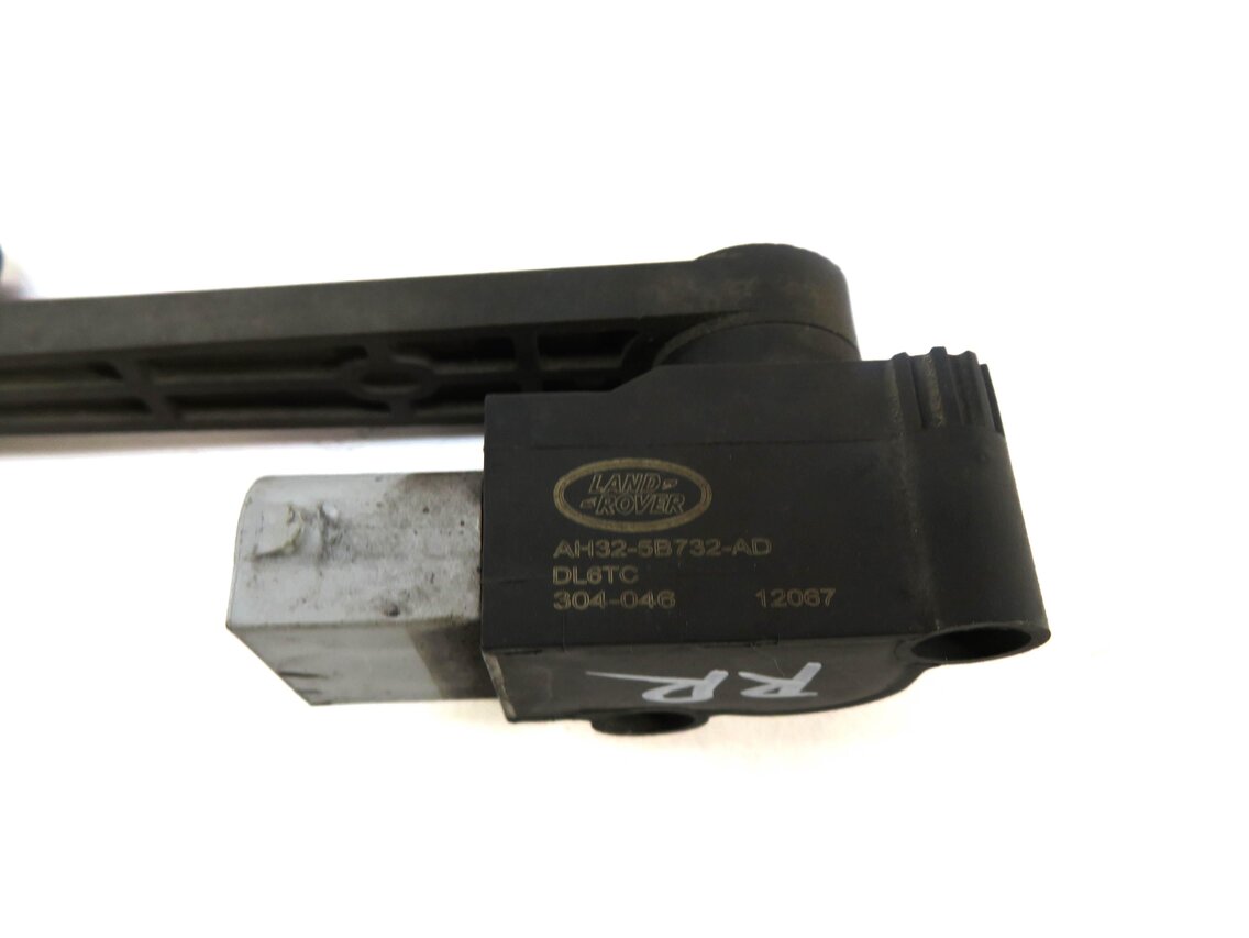 Thumbnail 4: 2012 RANGE ROVER SPORT (L320) REAR RIGHT SUSPENSION HEIGHT LEVEL SENSOR