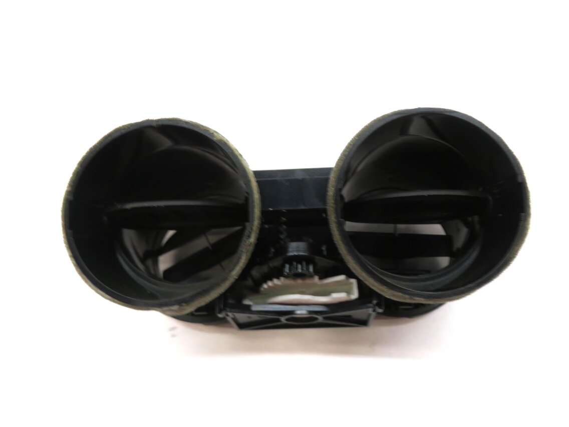Thumbnail 4: 2012 RANGE ROVER SPORT (L320) REAR CENTER CONSOLE A/C HEATER AIR VENT JBD500062